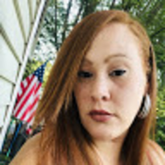 Meet your Posher, Cynthia - Picture 1 of 1